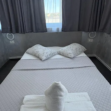 Ama House Gasthuis 3*