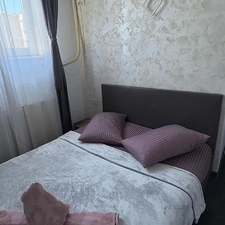 Guest house Ceronav House 3*